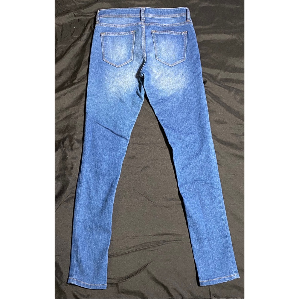 Jeans - Picture 2 of 2
